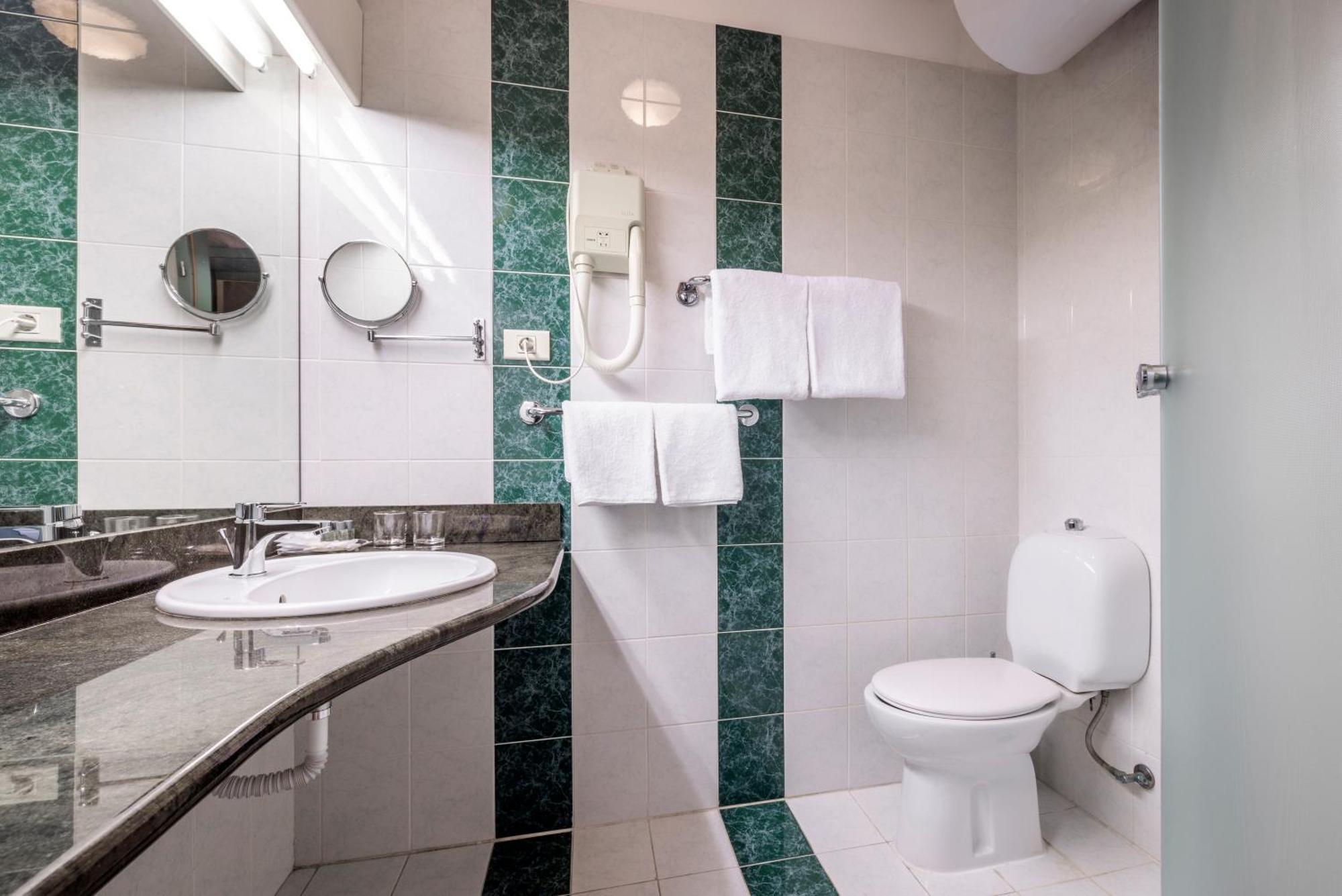 Apartments Vila Barka Порторож Екстериор снимка